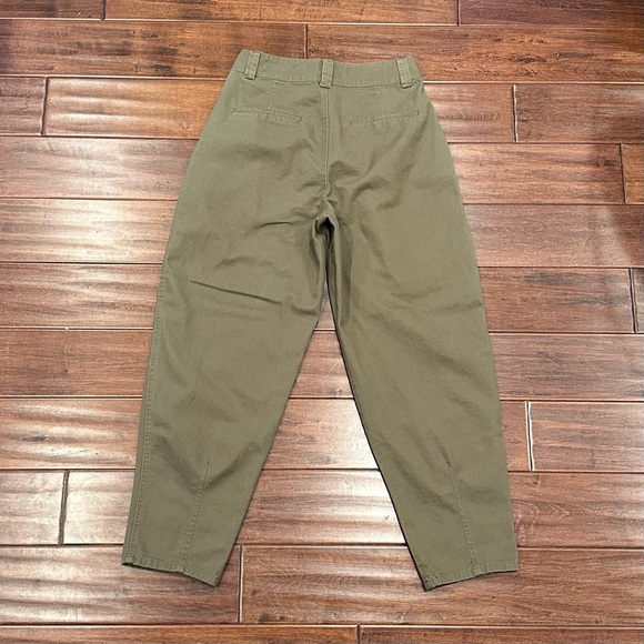 Forever 21 Olive Green Pleated Balloon Pants - Size M - Picture 3 of 9